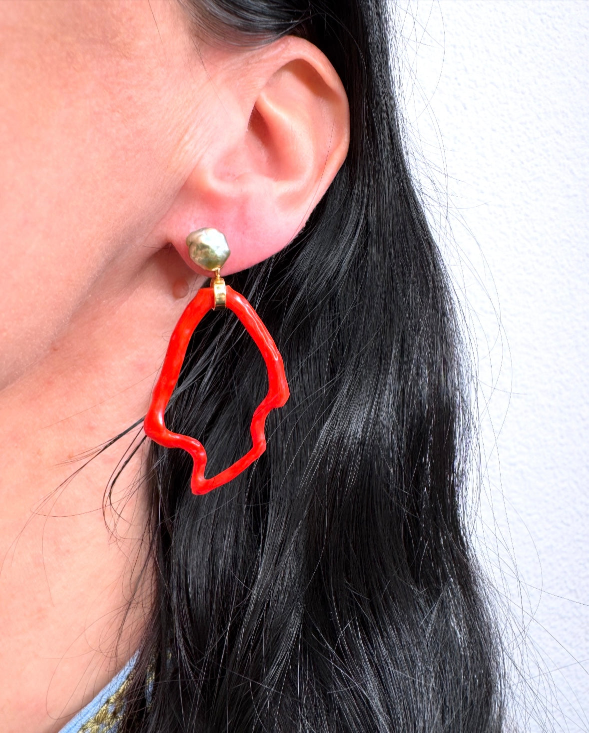 Ohrschmuck mit Koralle und Keshi Perlen