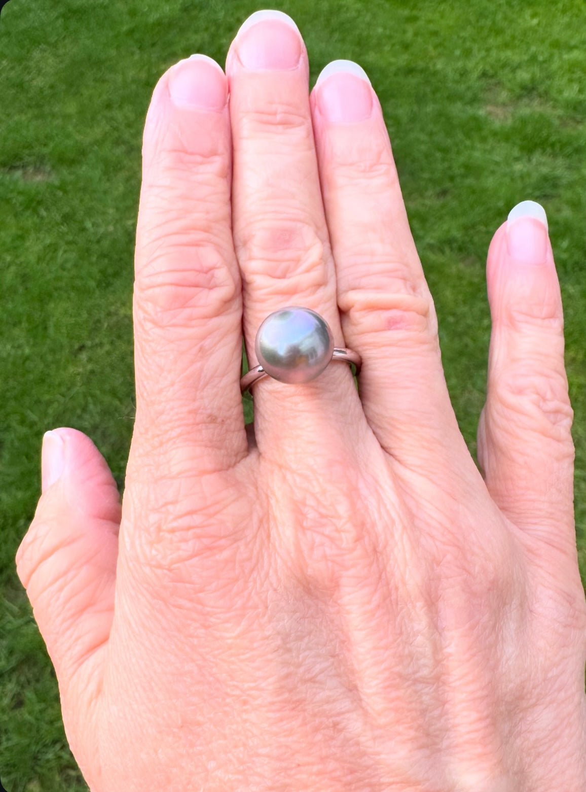 Ring mit grauer Tahitiperle
