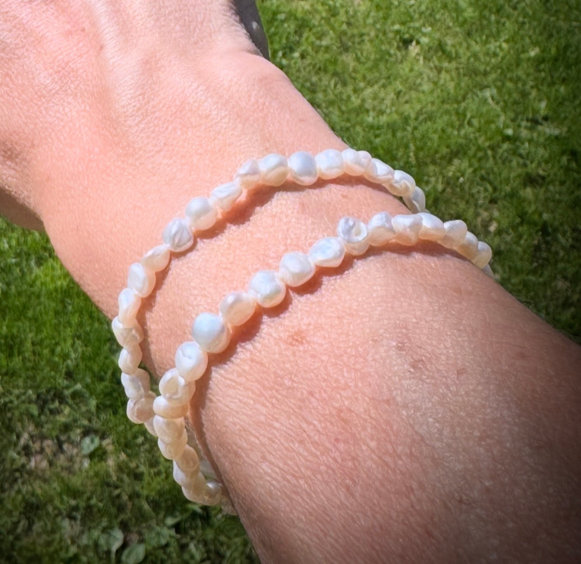 Armschmuck mit Perlen
