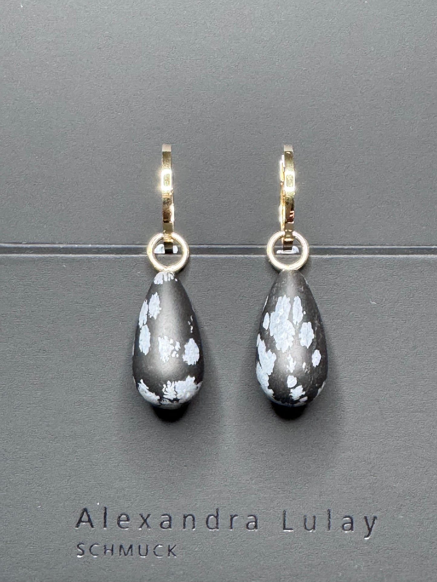 Schneeflocken-Obsidian-Einhänger für Gelbgoldcreolen