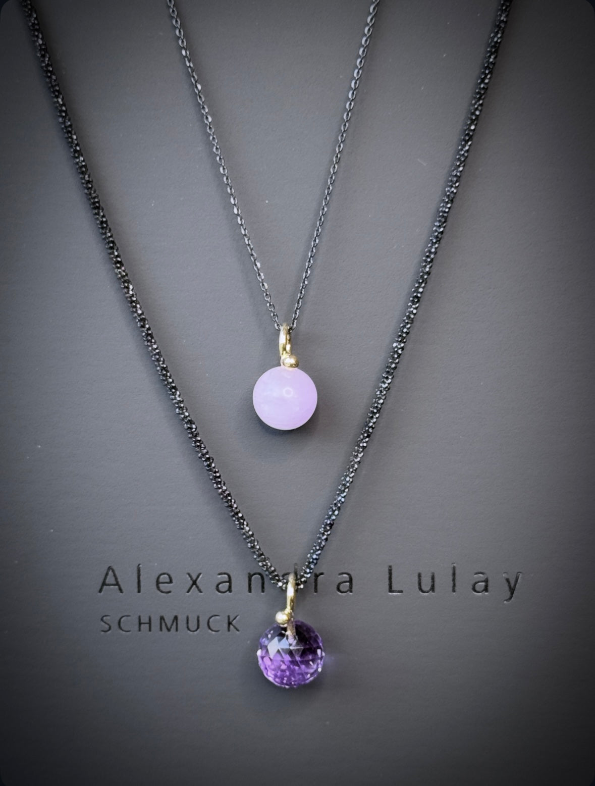 Halsschmuck mit Amethyst-Kugel