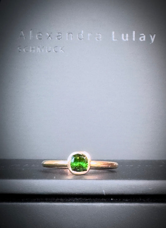 Ring mit dunkelgrünem Turmalin