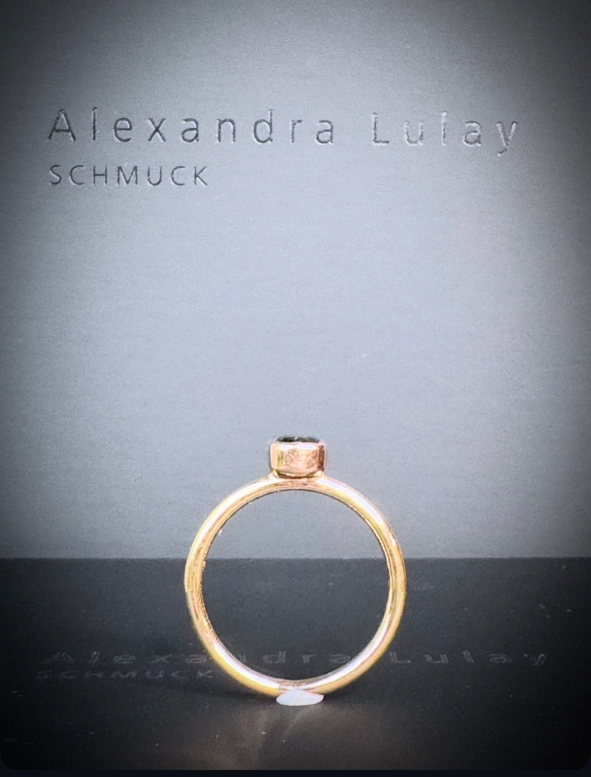 Ring mit dunkelgrünem Turmalin