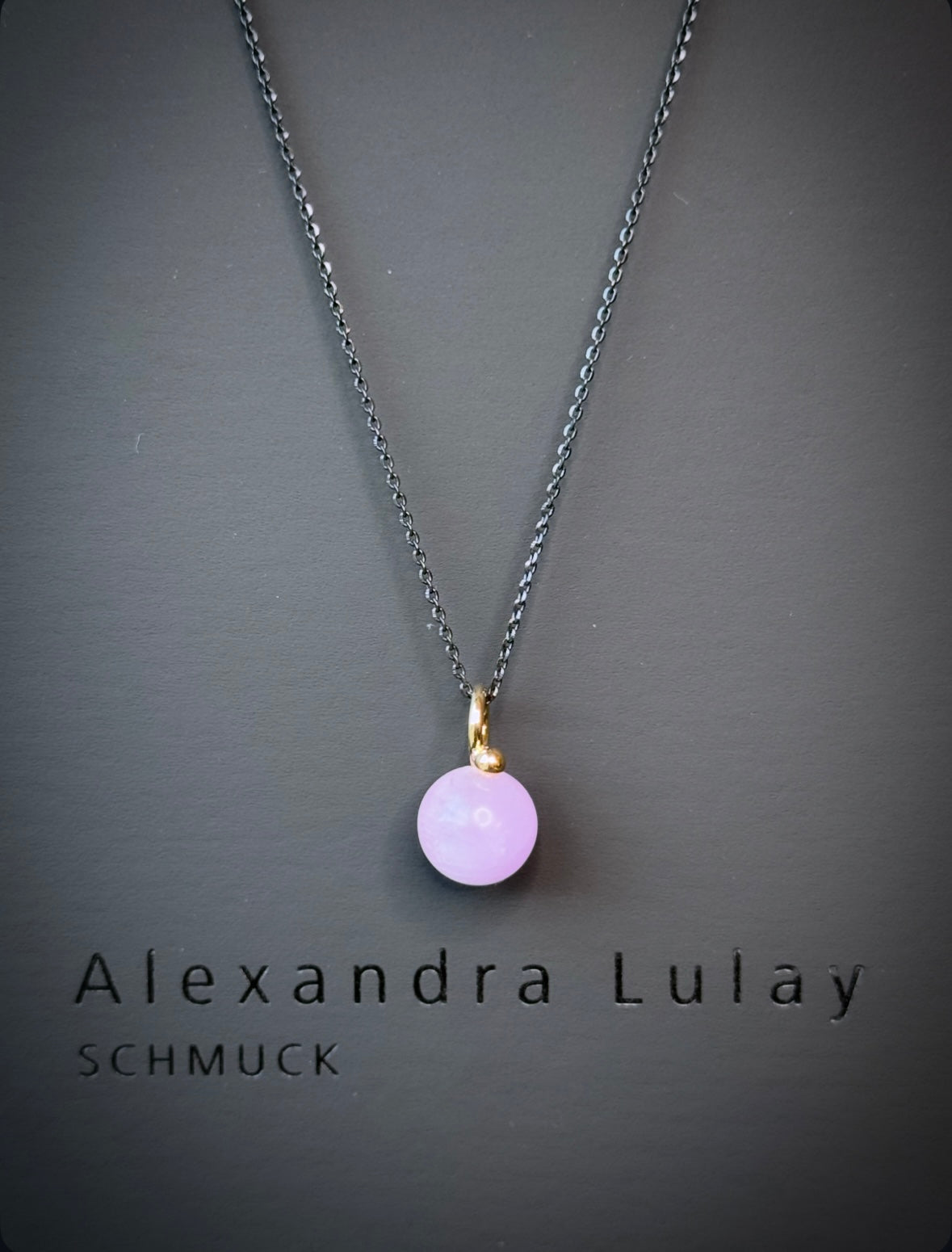 Halsschmuck mit Kunzit-Kugel